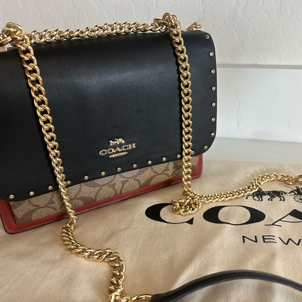 Coach Klare Crossbody w/Gold Rivets & Snakeskin Details. NWOT. Dustbag incl.